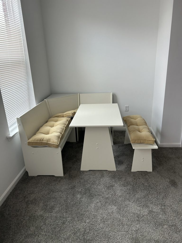 dining set assembly
