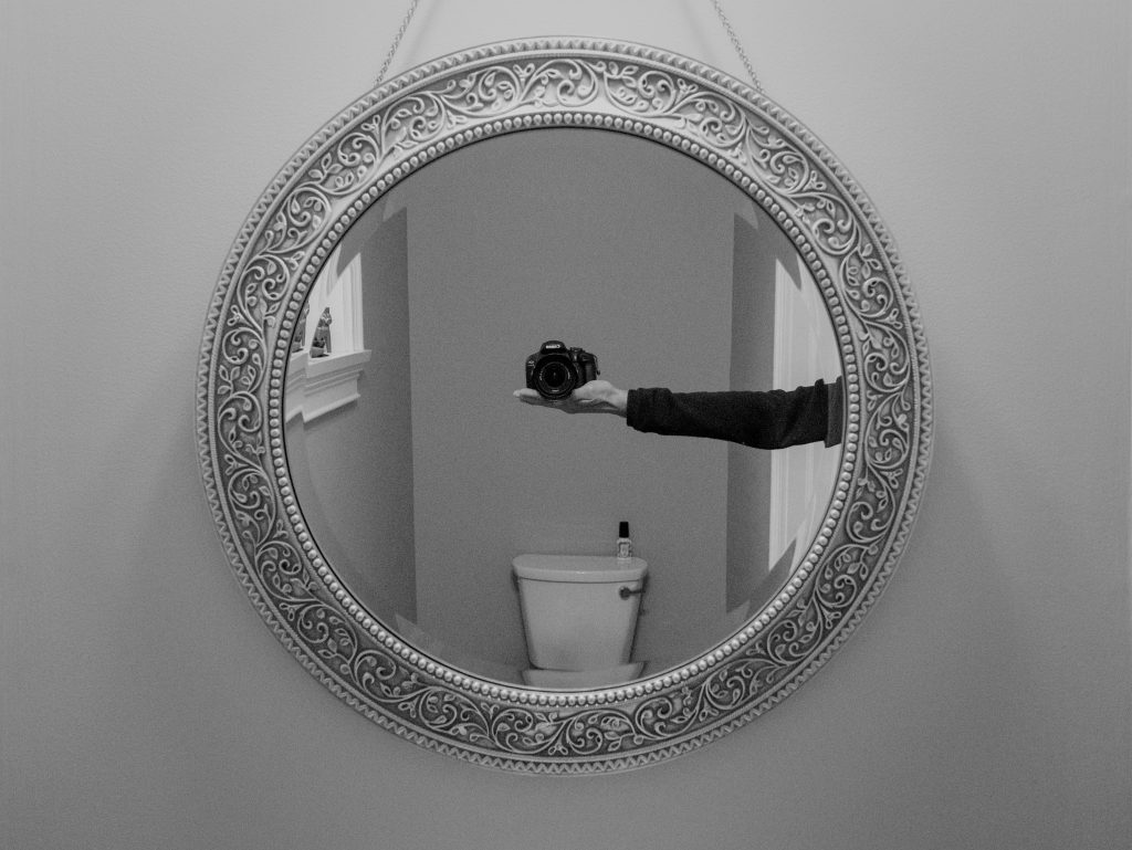 Picture and Mirrors Hanging Professional Mirrors Hanging Services